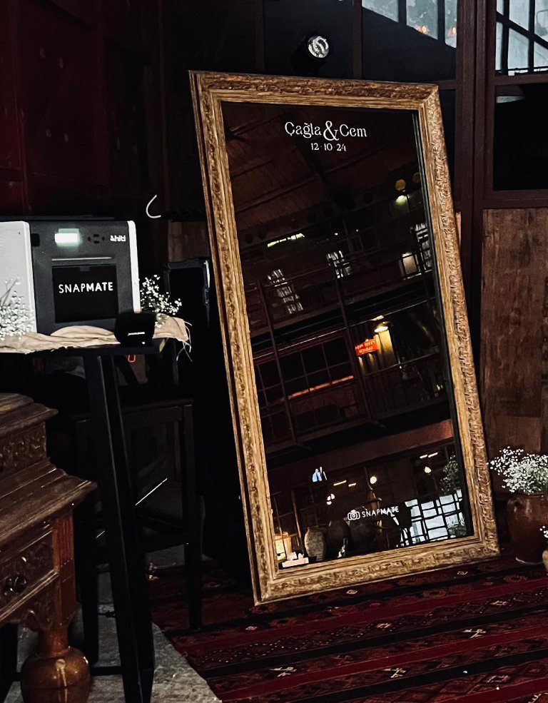 Mirror Booth GLOW Dugun | Snapmate